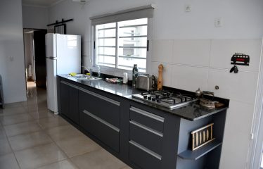 Casa de 2 dormitorios y pileta