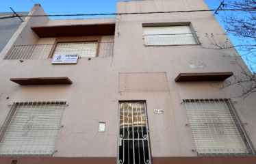 Casa en venta para remodelar Alsina 2343